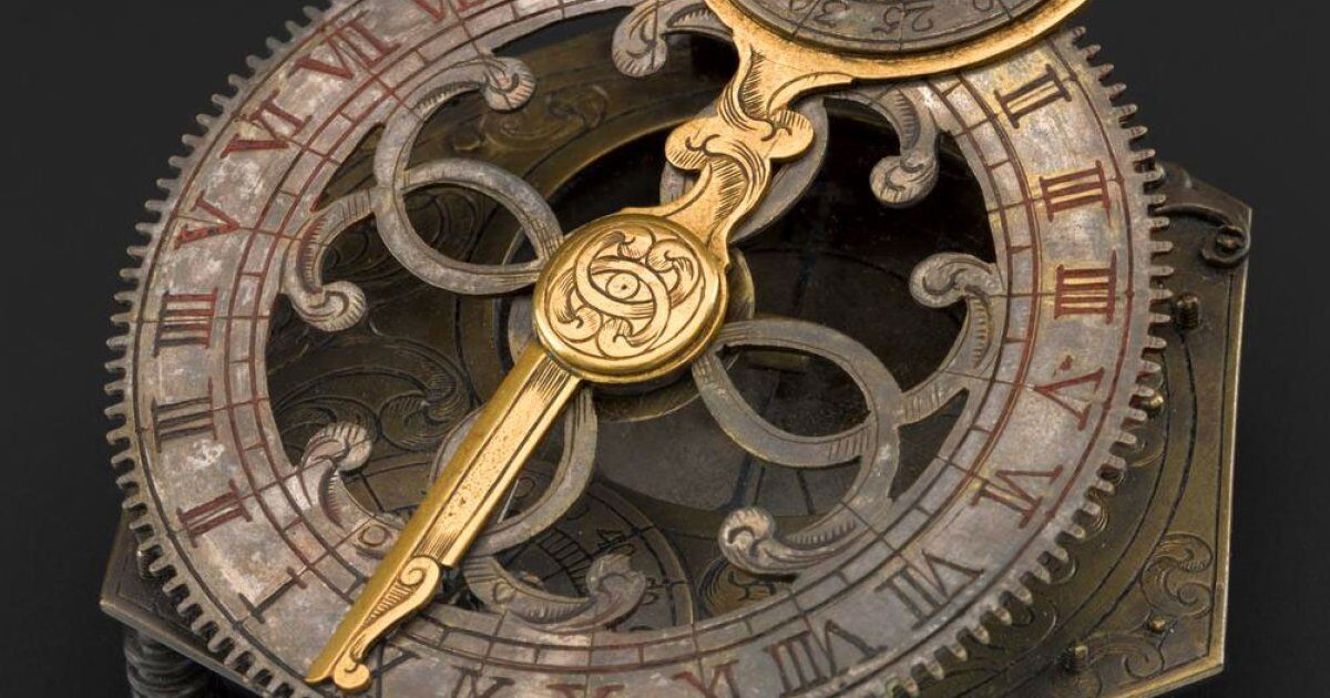 Telling the time from sundials, a crucial part in the history of time keeping